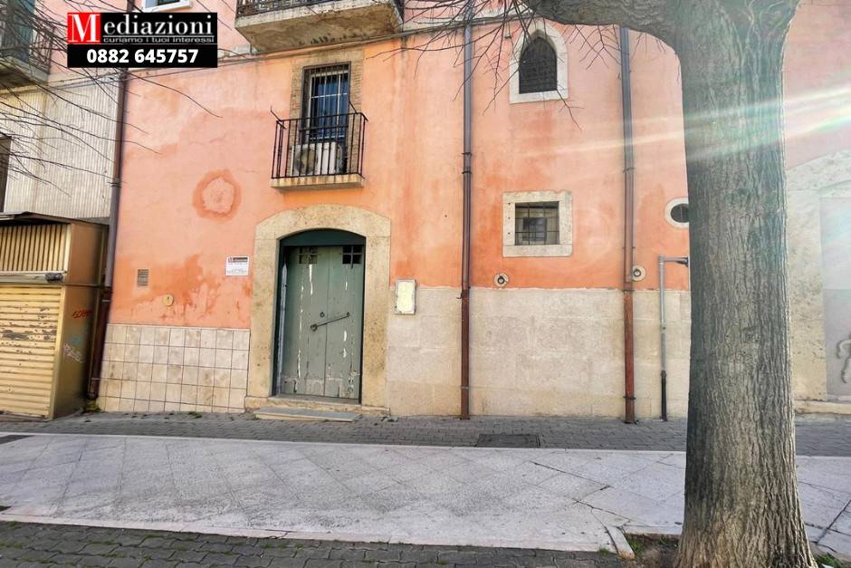 casa indipendente in vendita ad Apricena