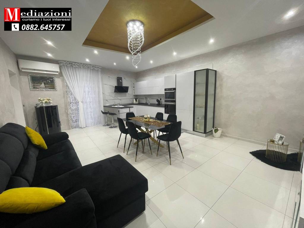 casa indipendente in vendita ad Apricena