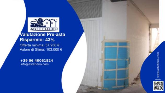 negozio in vendita ad Apricena