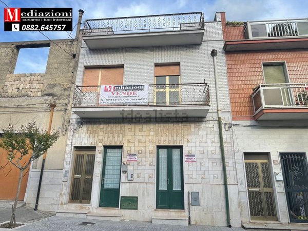 pentavano in vendita ad Apricena