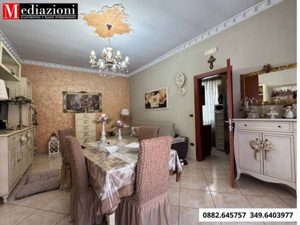casa indipendente in vendita ad Apricena