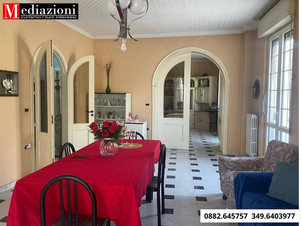 intera palazzina in vendita ad Apricena