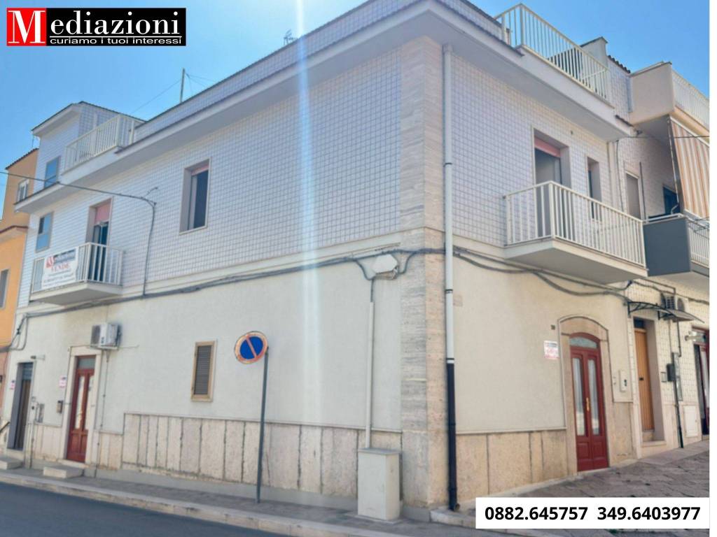 casa indipendente in vendita ad Apricena