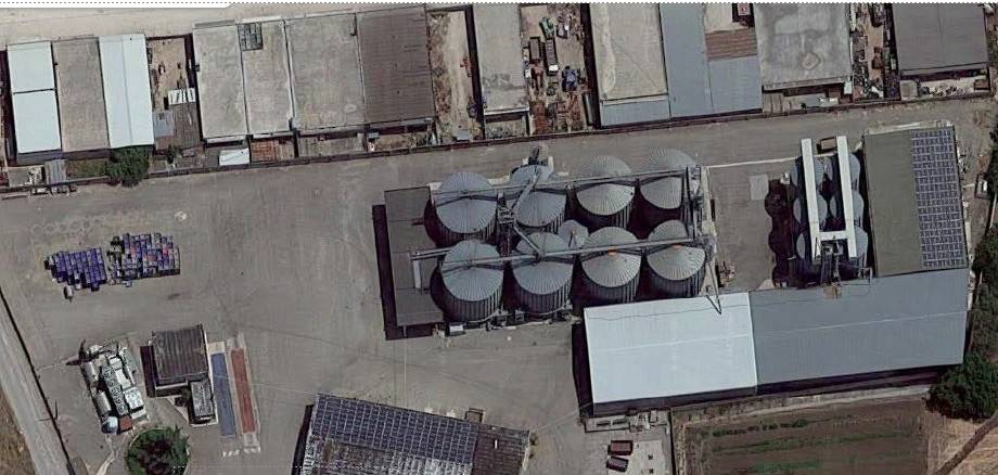 locale commerciale in vendita ad Apricena