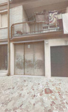 locale commerciale in vendita ad Apricena