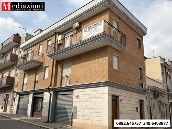 casa indipendente in vendita ad Apricena