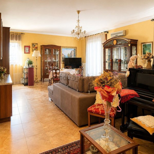 appartamento in vendita ad Apricena