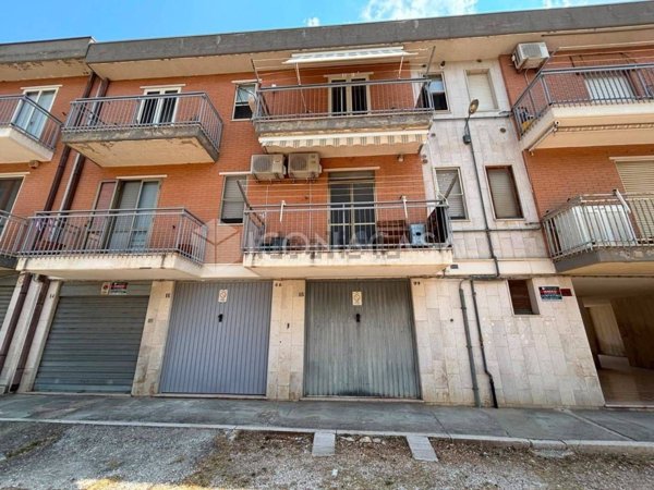 appartamento in vendita ad Apricena