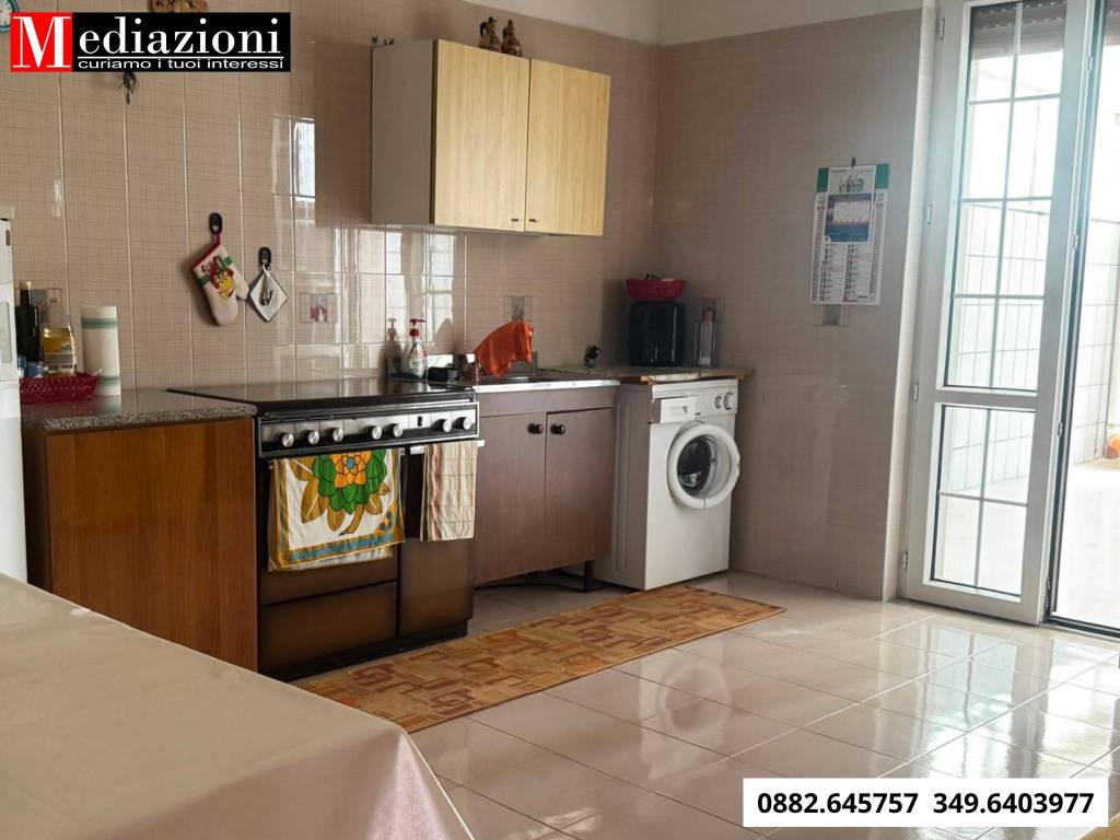 casa indipendente in vendita ad Apricena