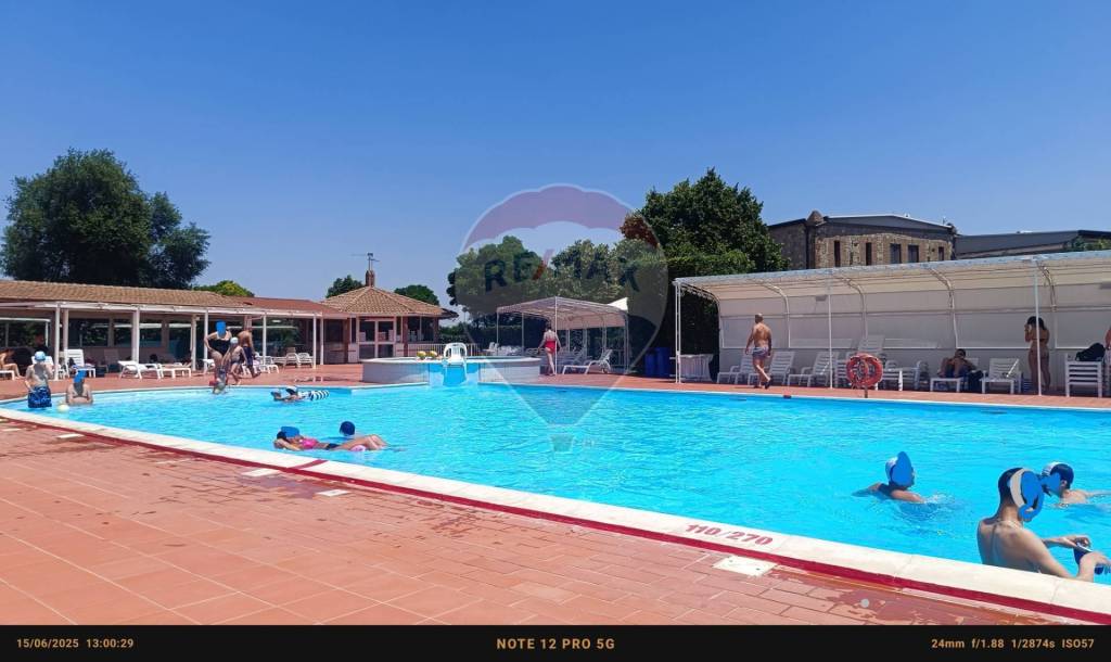 negozio in vendita a Bovino