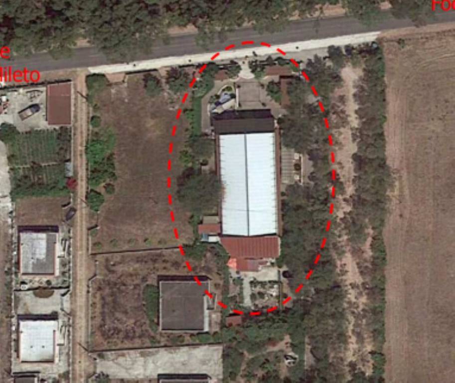 negozio in vendita a Cagnano Varano