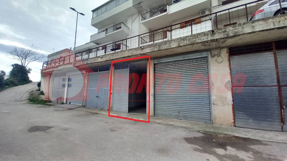 casa indipendente in vendita a Cagnano Varano