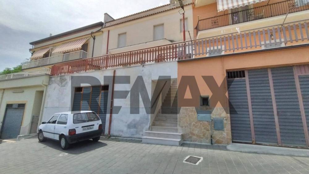 appartamento in vendita a Cagnano Varano