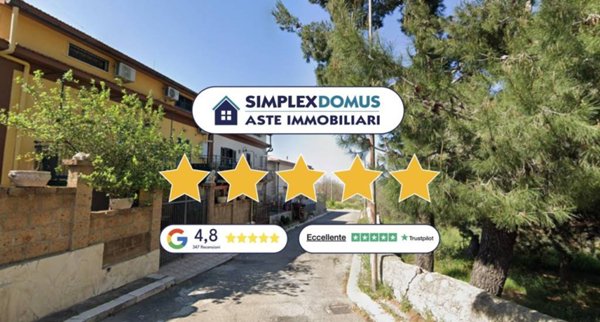 casa indipendente in vendita a Candela