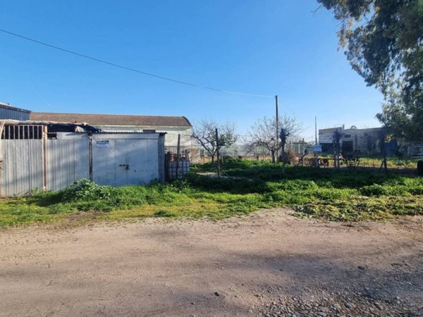 locale commerciale in vendita a Carapelle