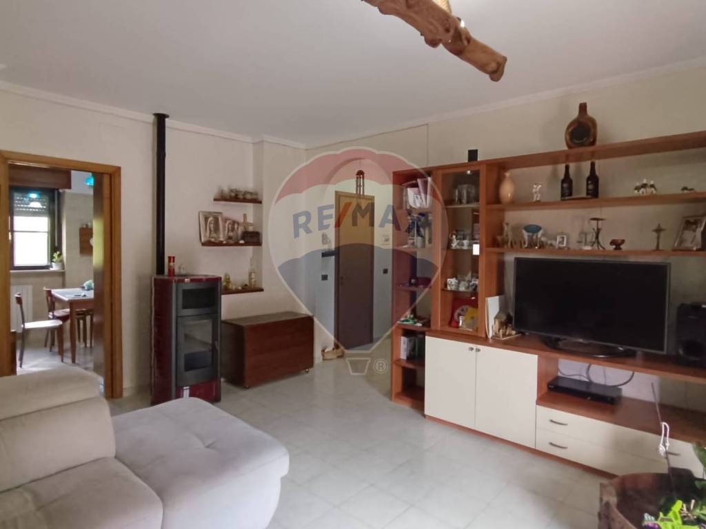 appartamento in vendita a Castelluccio dei Sauri