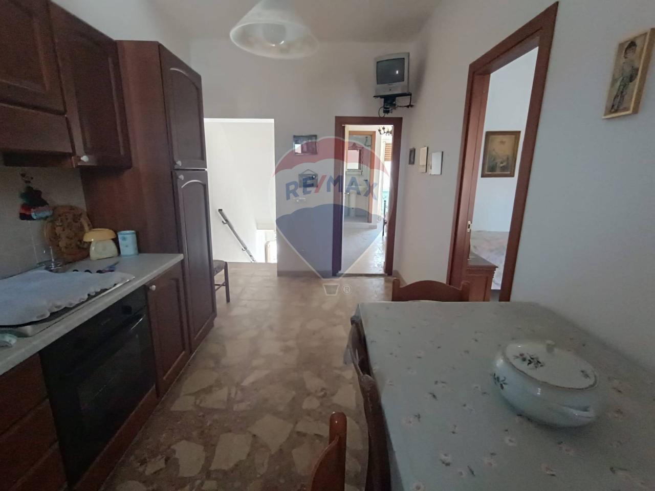 casa indipendente in vendita a Castelluccio dei Sauri