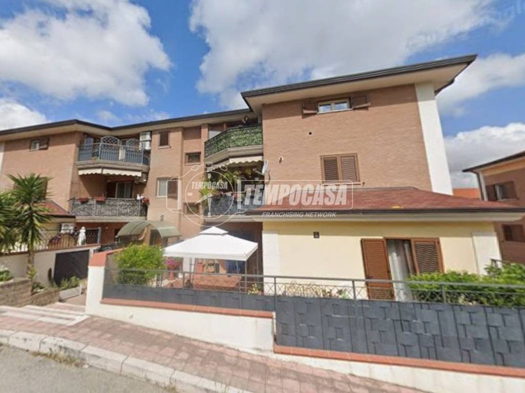 appartamento in vendita a Castelluccio dei Sauri