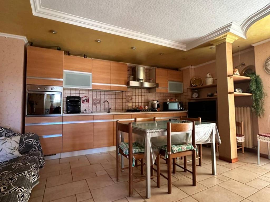 casa indipendente in vendita a Cerignola