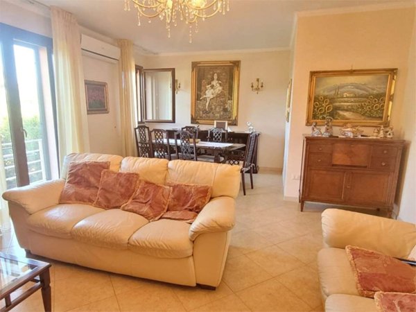 casa indipendente in vendita a Cerignola