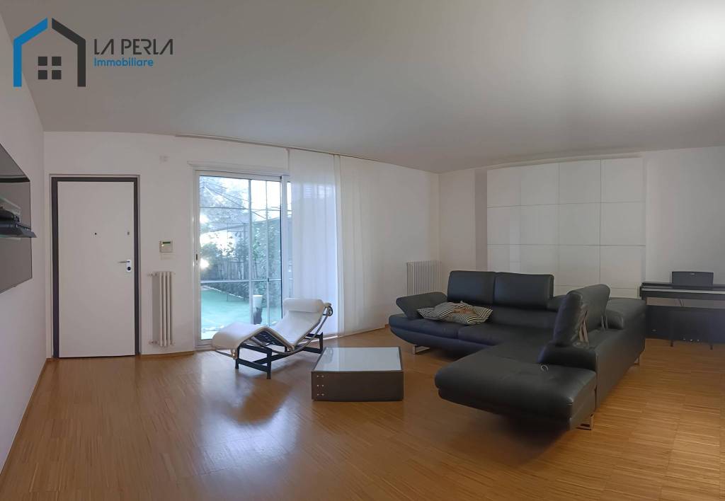 casa indipendente in vendita a Cerignola