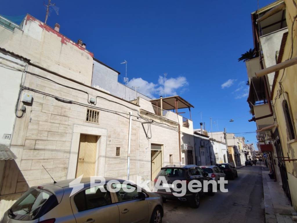casa indipendente in vendita a Cerignola in zona Centro Città