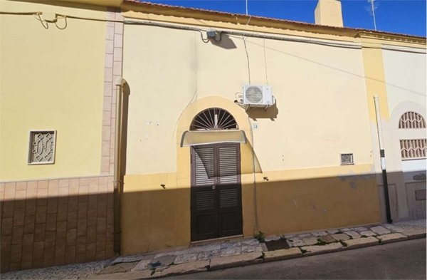 casa indipendente in vendita a Cerignola