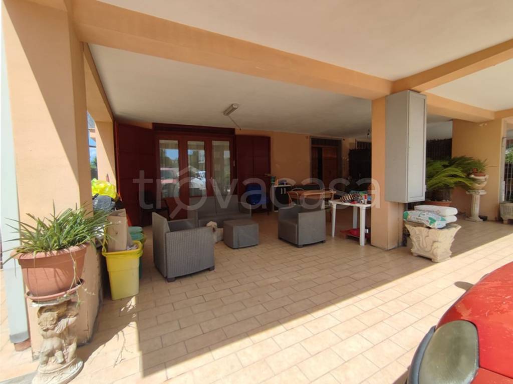 casa indipendente in vendita a Cerignola