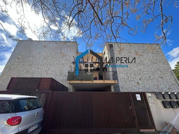casa indipendente in vendita a Cerignola