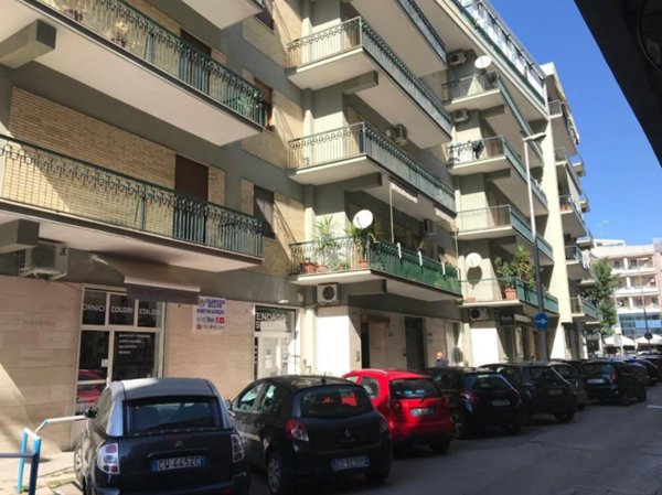 negozio in vendita a Cerignola