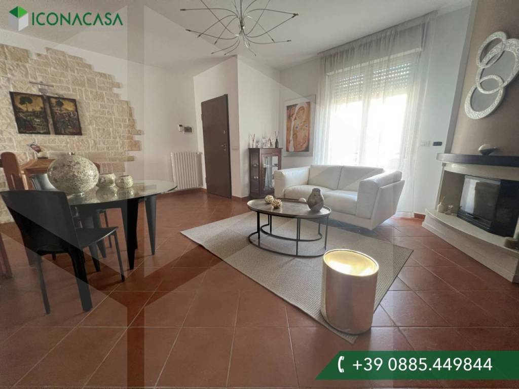 casa indipendente in vendita a Cerignola