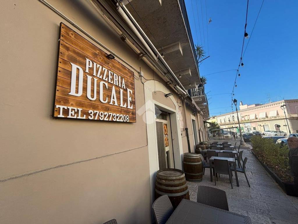 negozio in vendita a Cerignola in zona Centro Città