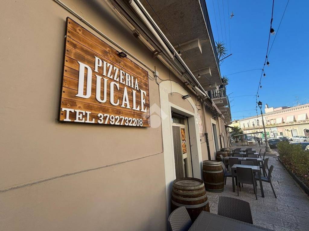 negozio in vendita a Cerignola in zona Centro Città