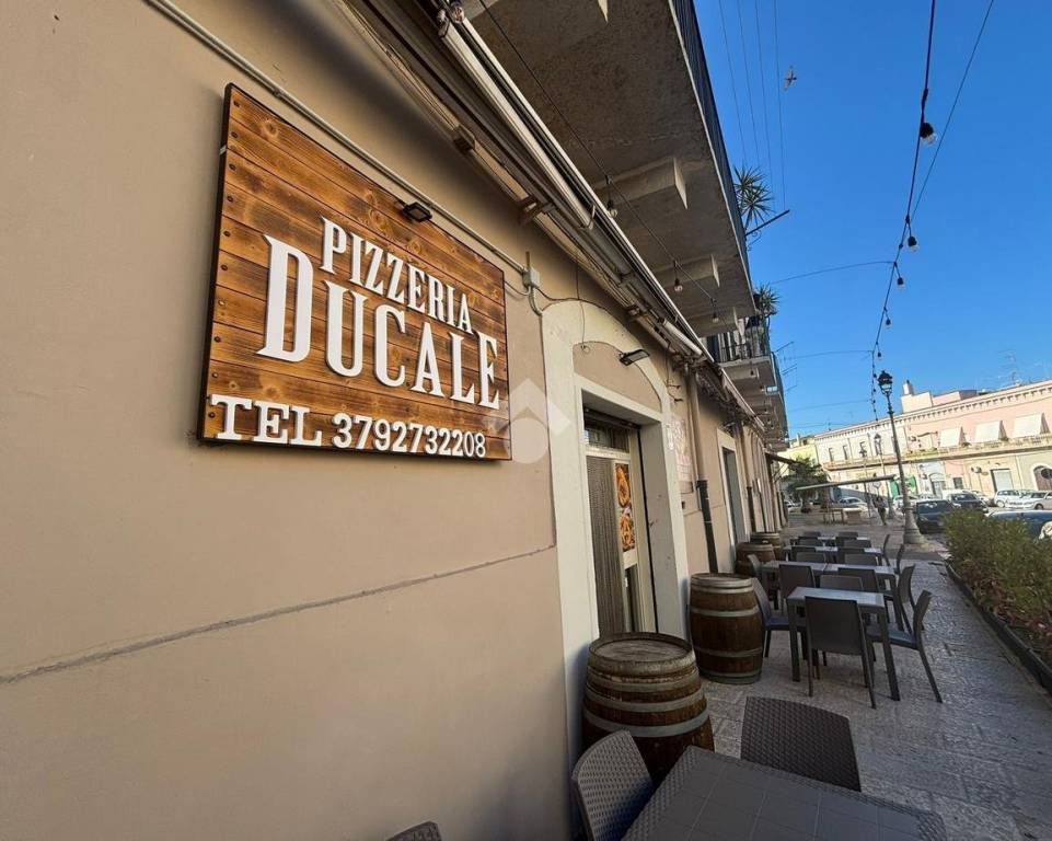 negozio in vendita a Cerignola in zona Centro Città