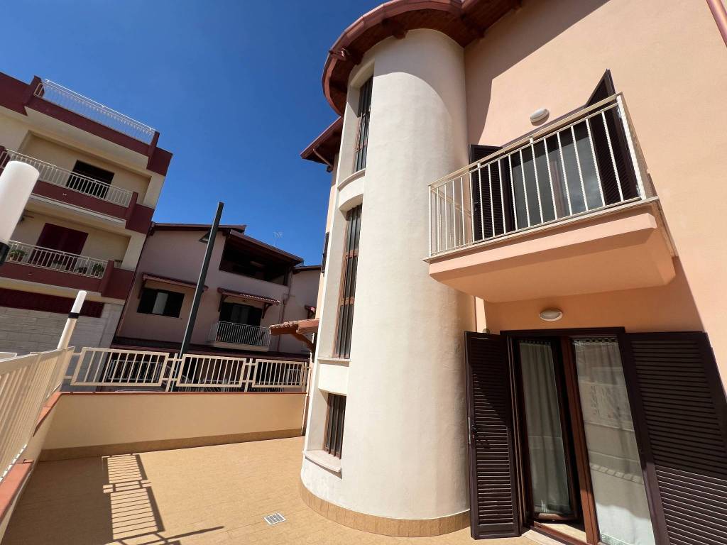 casa indipendente in vendita a Cerignola