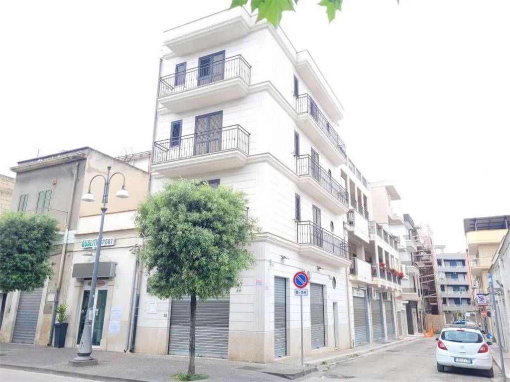 intera palazzina in vendita a Cerignola