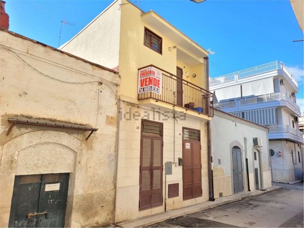casa indipendente in vendita a Cerignola in zona Centro Città