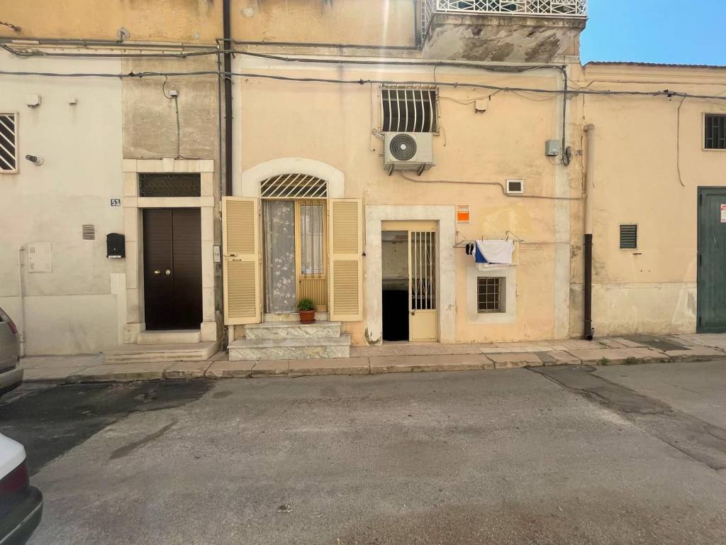 casa indipendente in vendita a Cerignola