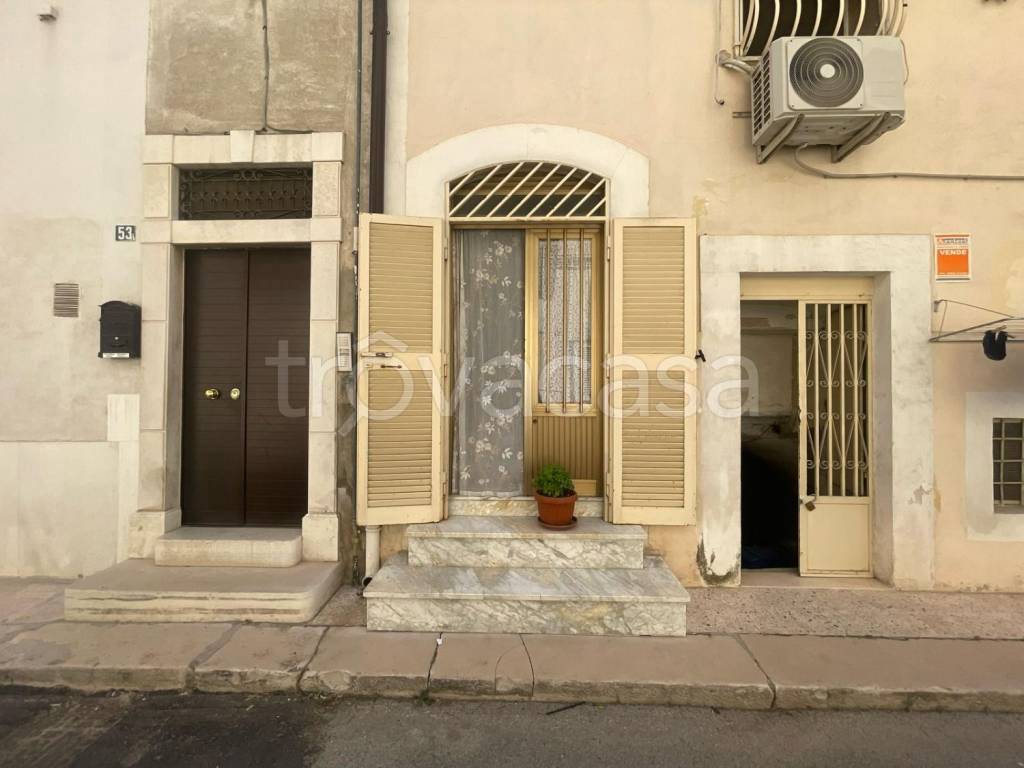 casa indipendente in vendita a Cerignola in zona Centro Città