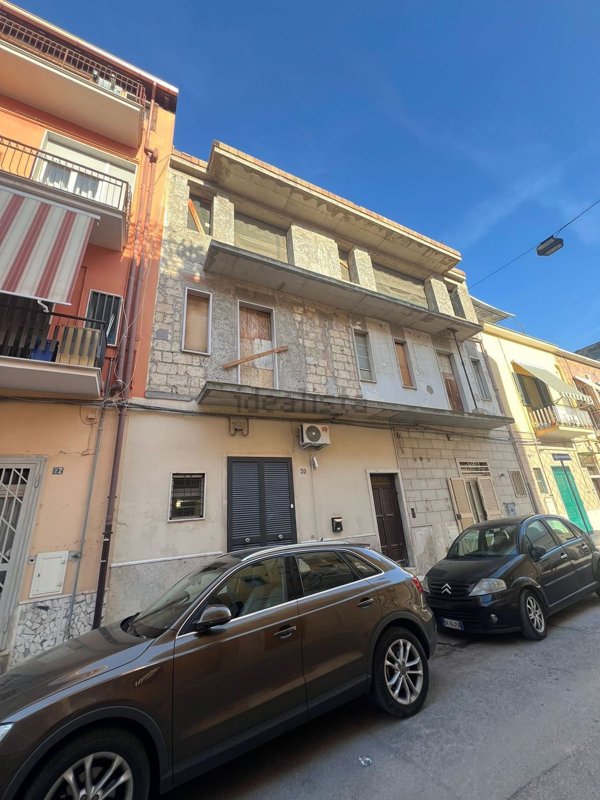 casa indipendente in vendita a Cerignola