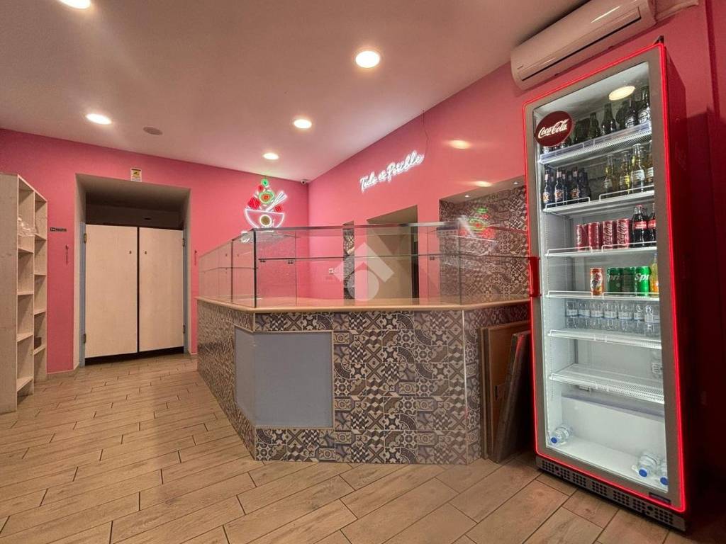 negozio in vendita a Cerignola in zona Centro Città