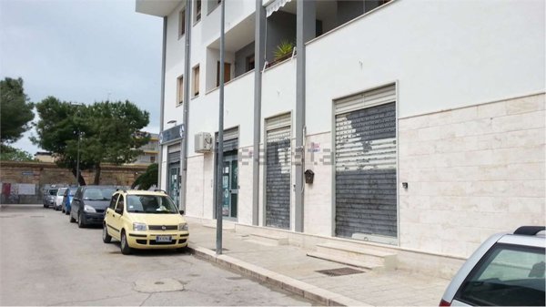 locale commerciale in vendita a Cerignola