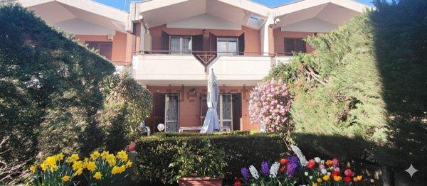 casa indipendente in vendita a Cerignola