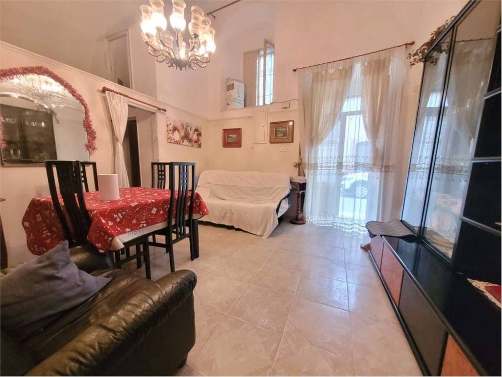 casa indipendente in vendita a Cerignola