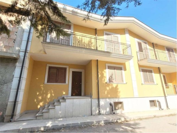 casa indipendente in vendita a Cerignola