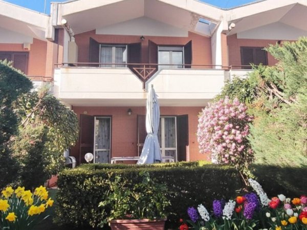 casa indipendente in vendita a Cerignola