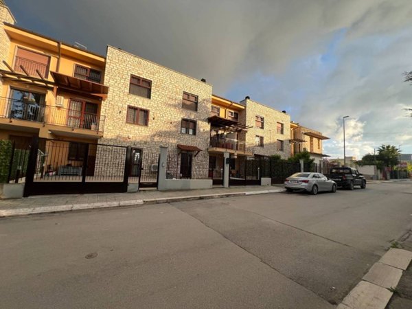 casa indipendente in vendita a Cerignola