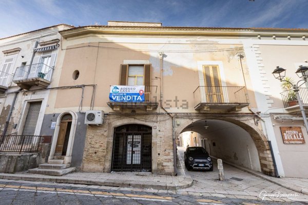 appartamento in vendita a Cerignola in zona Centro Città