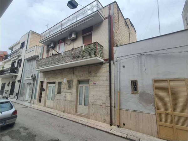 intera palazzina in vendita a Cerignola