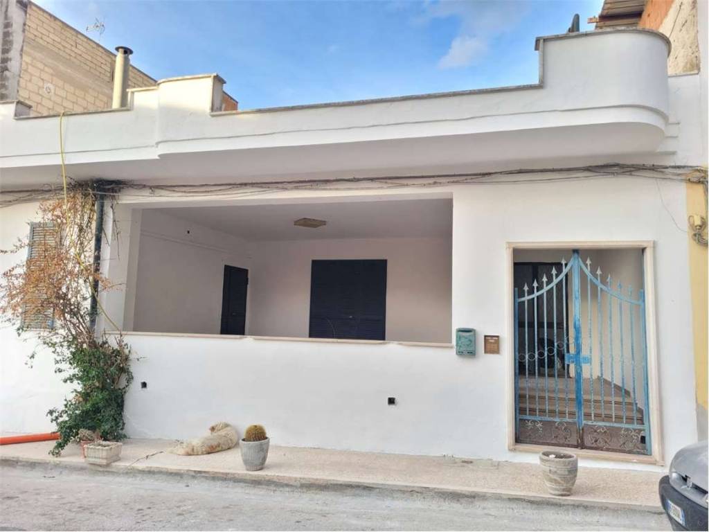 intera palazzina in vendita a Cerignola